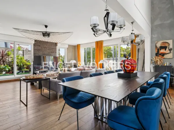 Alfortville - Duplex d'exception sur le toit avec jardin suspendu
