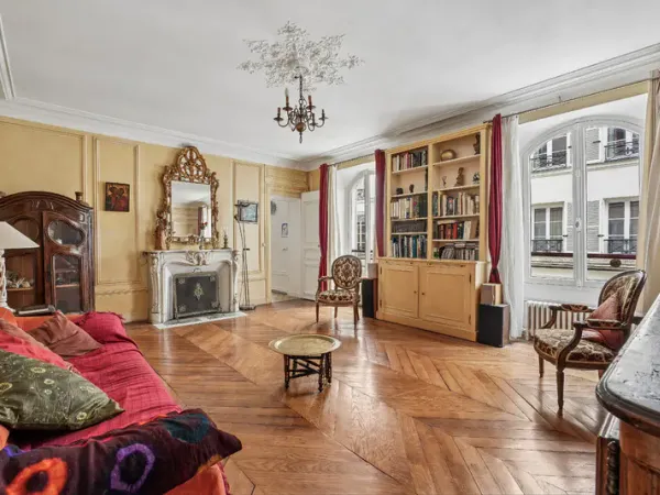 Beaux-Arts - Appartement familial à rénover