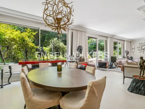 Neuilly-Château - Appartement de prestige 140m² avec grand jardin
