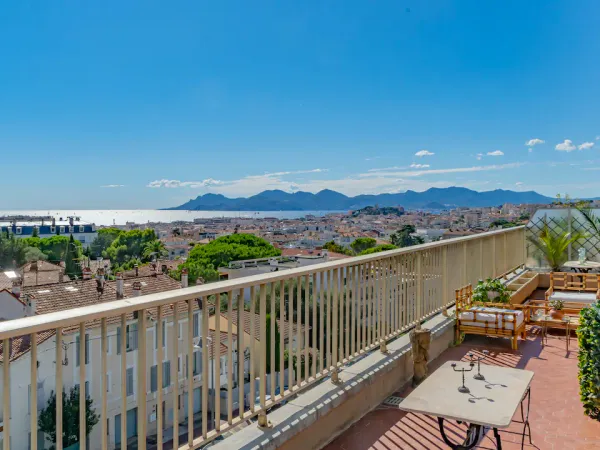 Cannes - Villa sur le toit avec vue mer