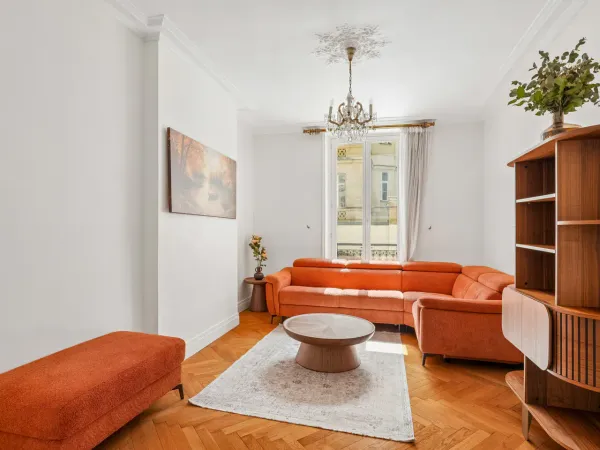 Charmant appartement meublé 2 pièces - Madeleine