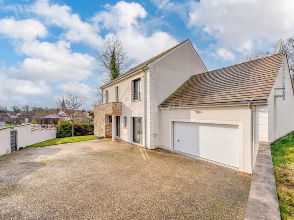 Vends maison Crespières 200m² 