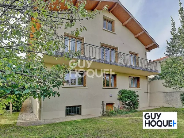 Vends maison - 227m²