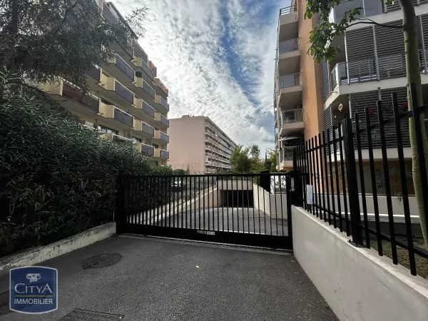 Stationnement Location Antibes   117€