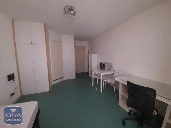 Studio 1 pièce 18 m²