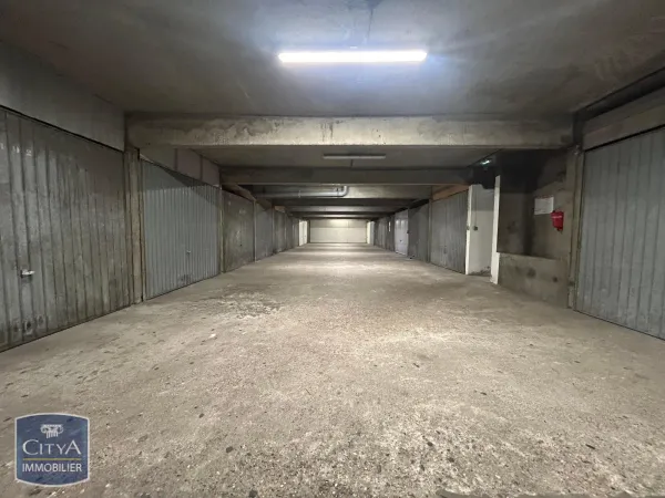 Stationnement Location Saint-Étienne   74€