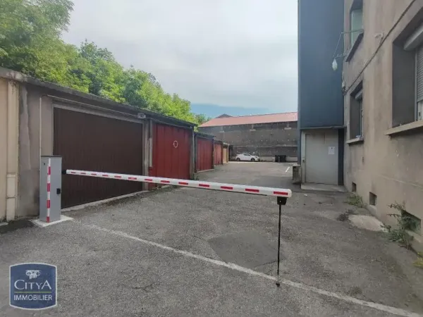 Stationnement Location Saint-Chamond   47€