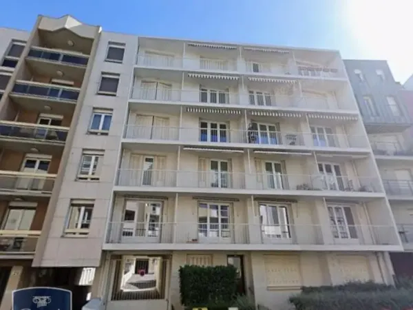 Stationnement Location Clermont-Ferrand   98€