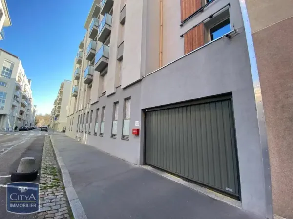 Stationnement Location Lyon   109€