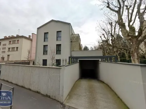 Stationnement Location Lyon   68€
