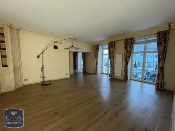 Appartement 5 pièces 161 m²
