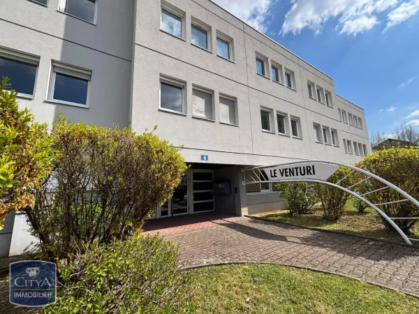 Local professionnel 97 m²
