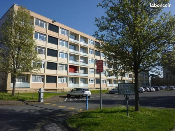 F4 à Mont Saint Aignan (75 m2)