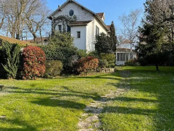 Maison 11 pièces 295 m²
