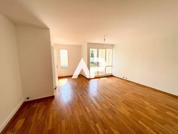 Appartement 4 pièces 82 m²