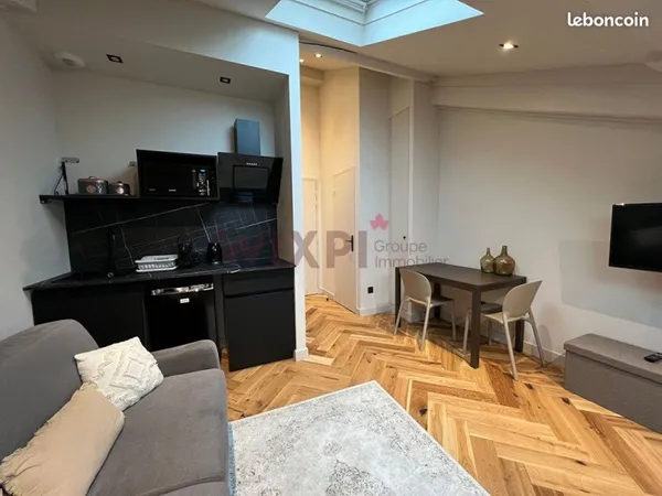 Studio 1 pièce 19 m²