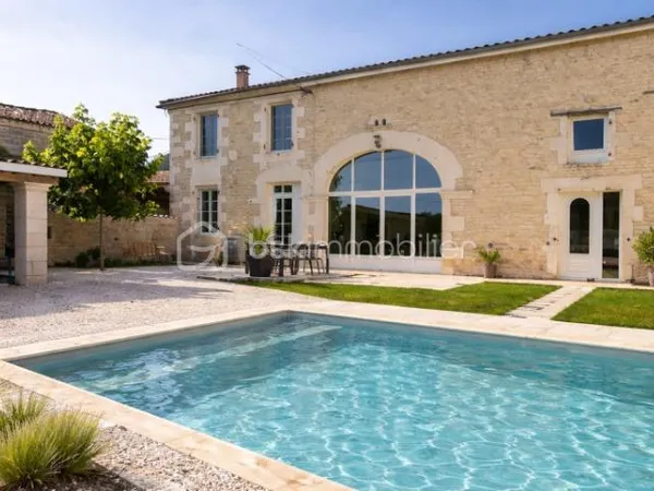 🌿 Charentaise de charme avec piscine et prestations haut de gamme - 217 m² 🌿