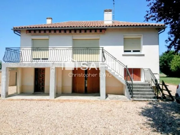 MAISON FAMILIALE RENOVEE - 154 M² - 4 CHAMBRES - TERRAIN CONSTRUCTIBLE 2 400 M² - SAINT-LAURENT-DES-