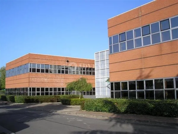 Local d'activité 549 m²
