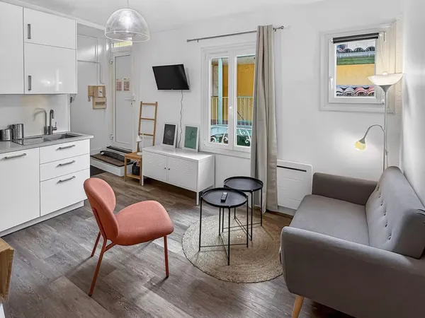 Loue appartement meublé
