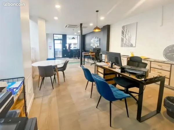 Local commercial 79 m² PARIS