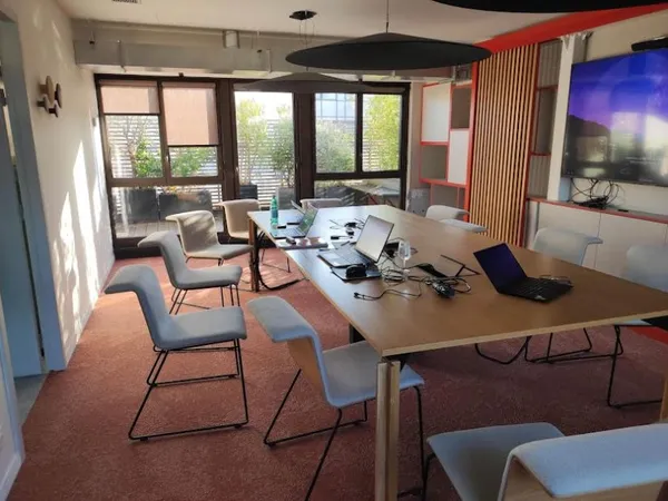 Bureau 4 pièces 78 m²