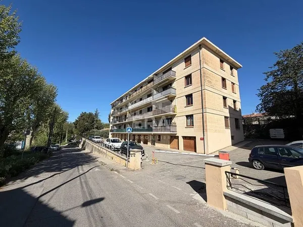 Appartement 4 pièces 85 m²