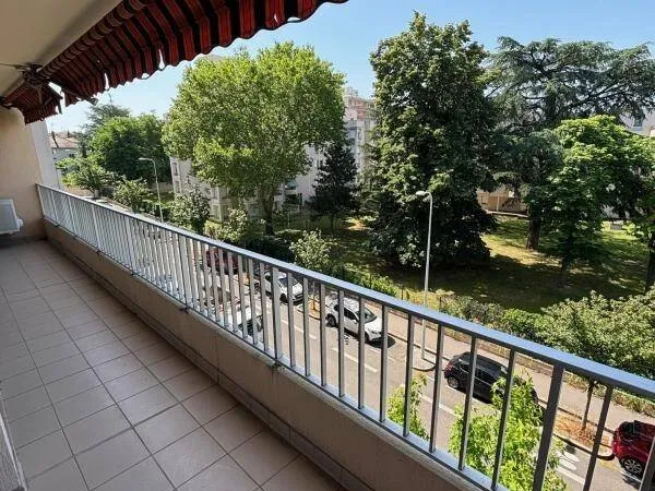 Appartement 4 pièces 97 m²