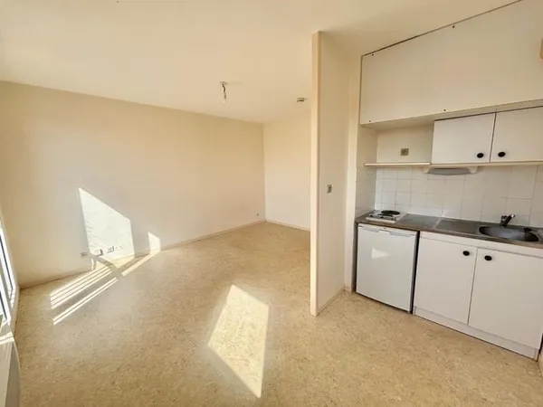 Studio 1 pièce 24 m²