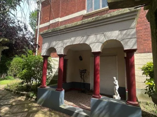 A VENDRE BAUVIN Maison art déco S/2600m2