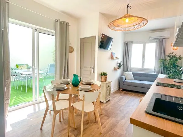 Location Meublé T2 Gambetta /Cour