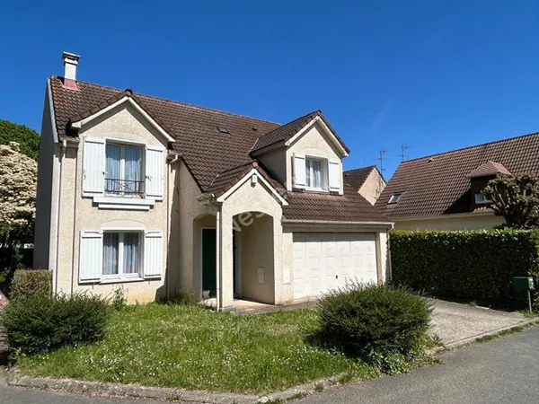 Maison Vaureal 5 pièce(s) 120.64 m2