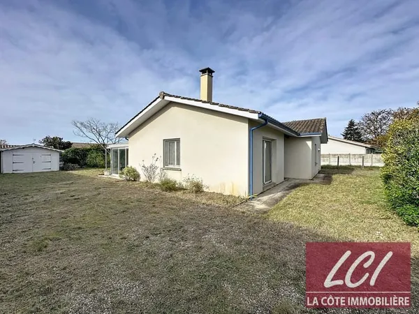 GUJAN, maison T6 sur terrain 740m2 à 1Km des commerces.