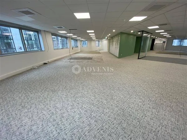 Bureaux 404 m²