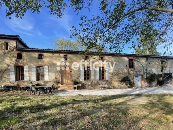 Maison 9 pièces 388 m²