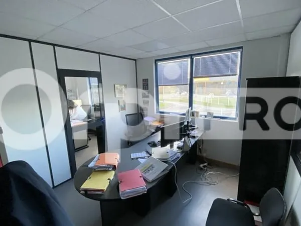 Bureaux 120 m²