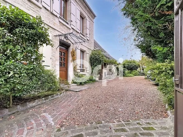 Maison 6 pièces 121 m²