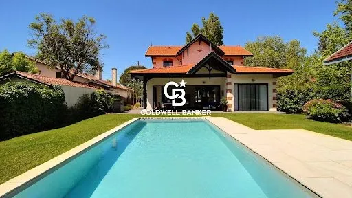 Maison 5 pièces 183 m²