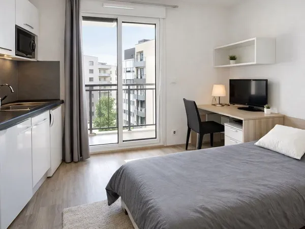 Studio Lyon 8 - Location temporaire mars à juin