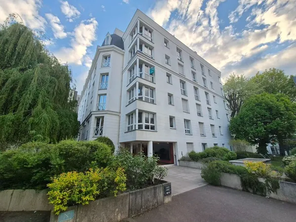 Théâtre Sébastopol : Type 2 avec parking sous-sol au calme