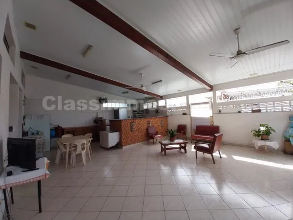 Maison 5 pièces 142 m²