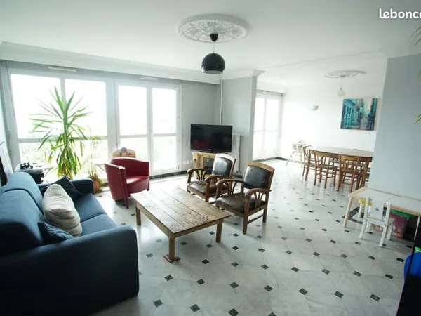 Appartement 5 pièces - 109 m² - Rosny-sous-Bois - Métro à 2 min