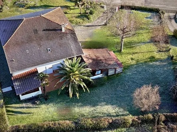 Maison 9 pièces 250 m²
