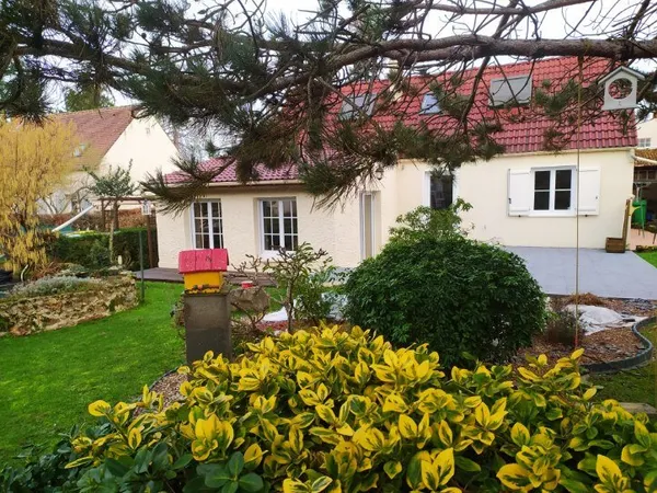 PAVILLON EN VENTE SUR TERRAIN DE 755 M²