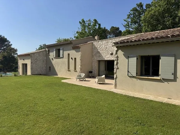 Maison 7 pièces 184 m²