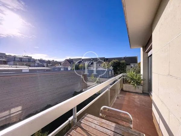 Nanterre - Bel appartement 2 pièces meublé de 52 M² avec balc
