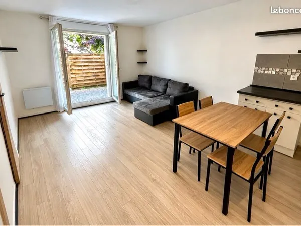Appartement T2 - 35m2 avec terrasse RDC - place de parking dans résidence sécurisée