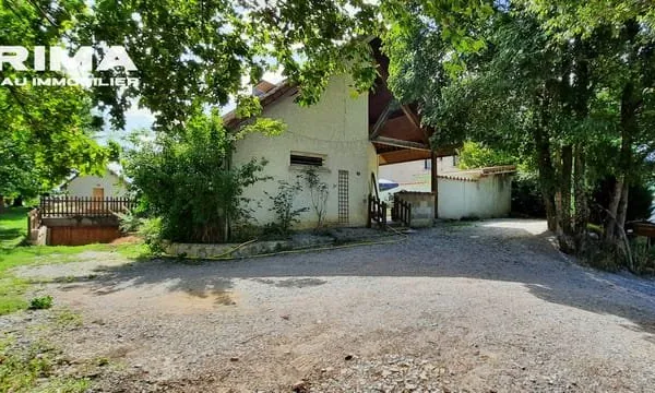 Chatel en Trièves 2 maisons (8 pièces 225 m2 et 40 m2)