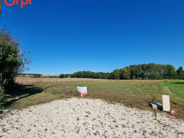 Terrain 750 m²