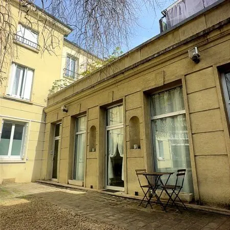 🏡Appartement type LOFT D'EXCEPTION - COUR PRIVÉE ARBORÉE - DOUBLE DESTINATION (HABITATION / BUREAU)